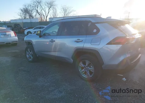 2025 Toyota Rav4 Hybrid Xle z USA, uszkodzony, nr VIN 2T3RWRFVXSW265133